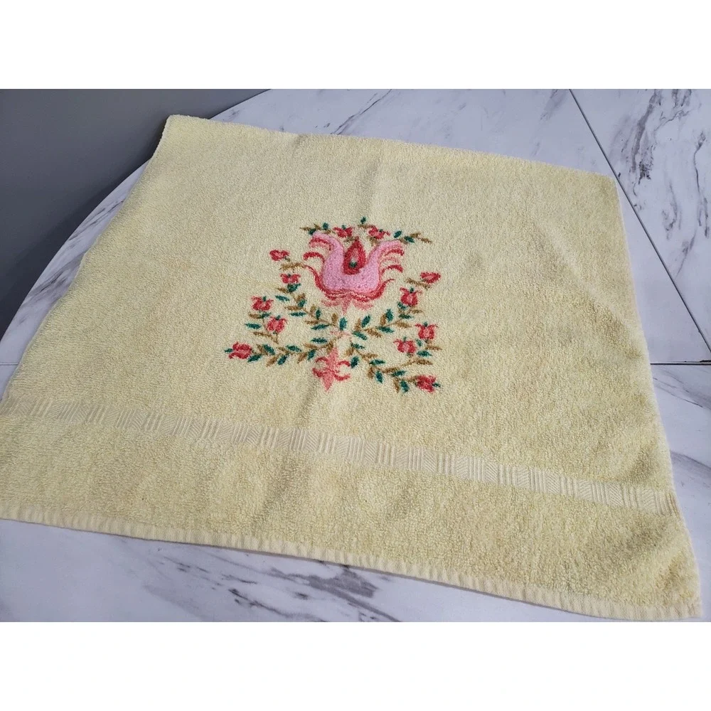 Vintage Cannon Set Of 3 Bath Towel Hand Towel & Wash Cloth Yellow Tulip Floral‎